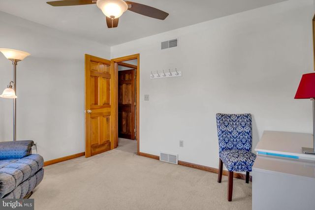 1210 E POWDERHORN RD, Mechanicsburg, PA 17050
