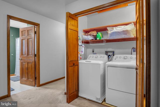 1210 E POWDERHORN RD, Mechanicsburg, PA 17050