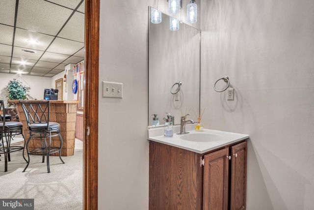 1210 E POWDERHORN RD, Mechanicsburg, PA 17050