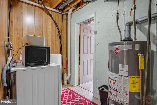 1210 E POWDERHORN RD, Mechanicsburg, PA 17050