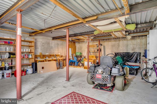 1210 E POWDERHORN RD, Mechanicsburg, PA 17050