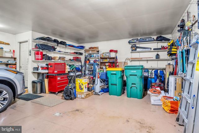1210 E POWDERHORN RD, Mechanicsburg, PA 17050