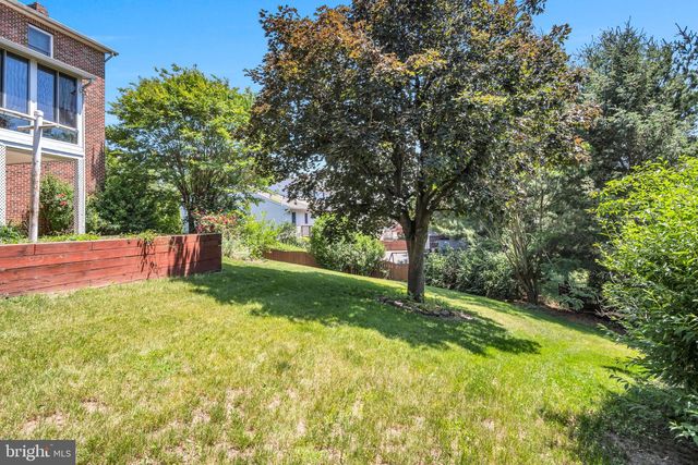 1210 E POWDERHORN RD, Mechanicsburg, PA 17050