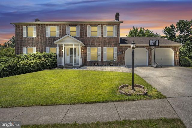 1210 E POWDERHORN RD, Mechanicsburg, PA 17050