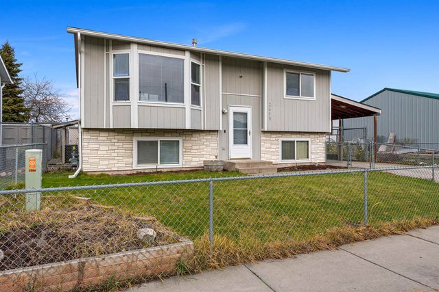 2615 E Liberty Ave, Spokane, WA 99207