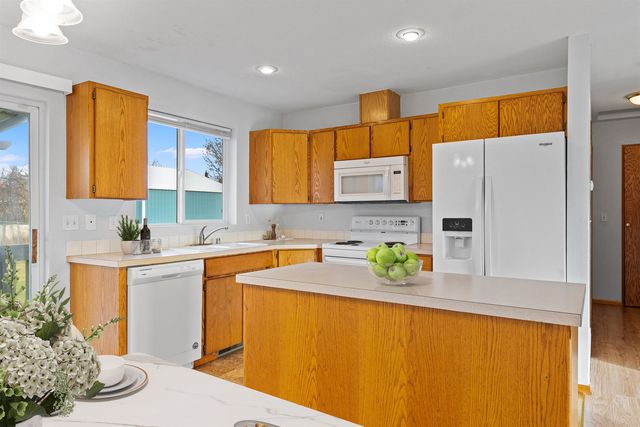 2615 E Liberty Ave, Spokane, WA 99207