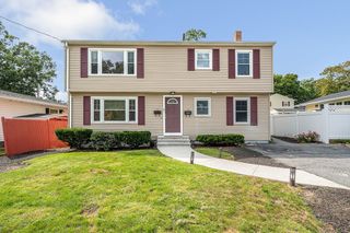 79 Fairfield St 2, Lowell, MA 01851