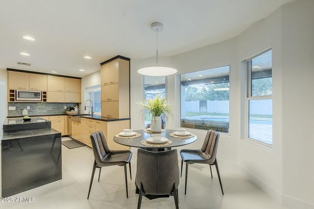 11942 N 95TH Street, Scottsdale, AZ 85260