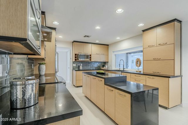 11942 N 95TH Street, Scottsdale, AZ 85260