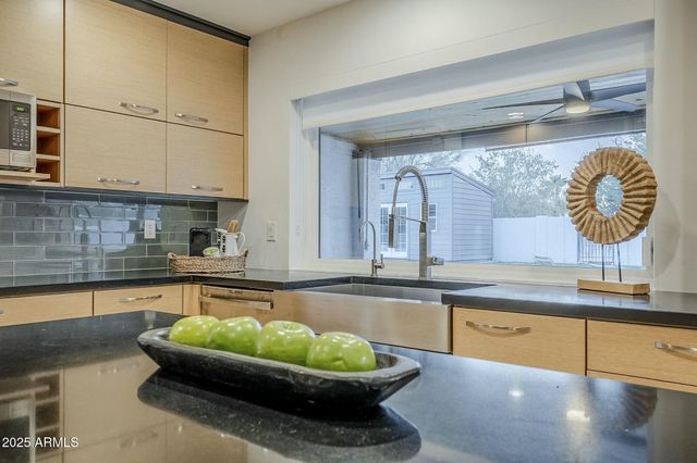 11942 N 95TH Street, Scottsdale, AZ 85260