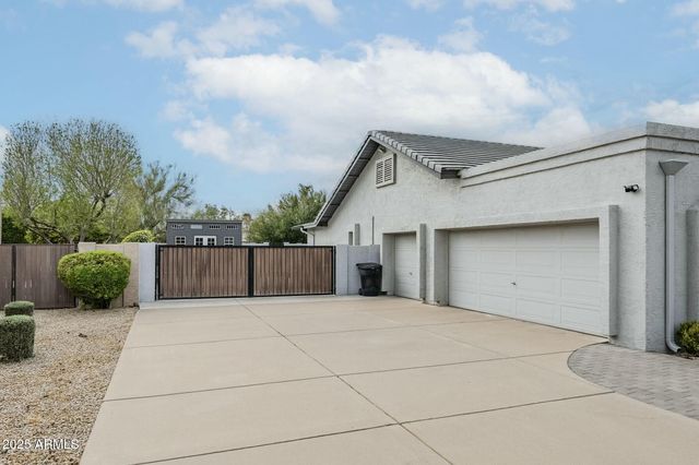 11942 N 95TH Street, Scottsdale, AZ 85260