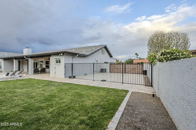 11942 N 95TH Street, Scottsdale, AZ 85260