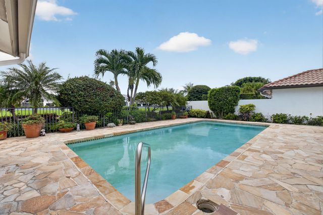 19380 Cedar Glen Drive, Boca Raton, FL 33434