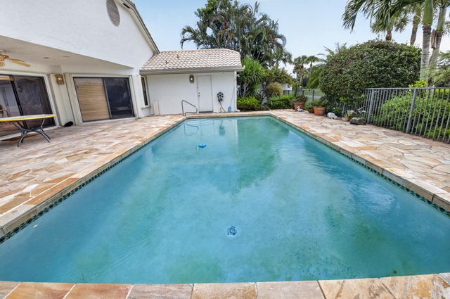 19380 Cedar Glen Drive, Boca Raton, FL 33434