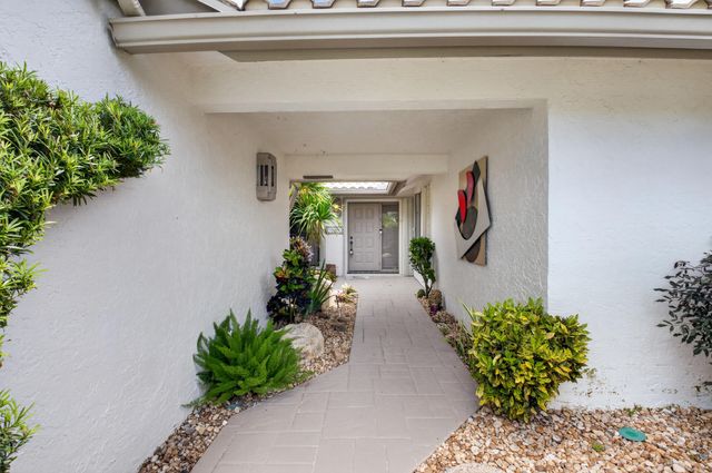 19380 Cedar Glen Drive, Boca Raton, FL 33434