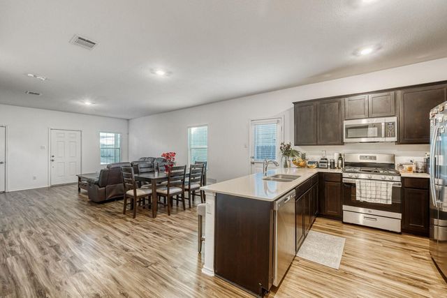 308 Geode GLN, Maxwell, TX 78656