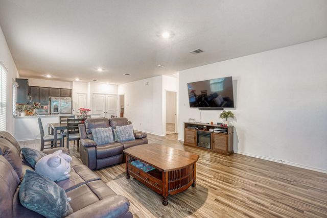 308 Geode GLN, Maxwell, TX 78656