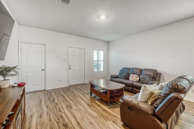 308 Geode GLN, Maxwell, TX 78656