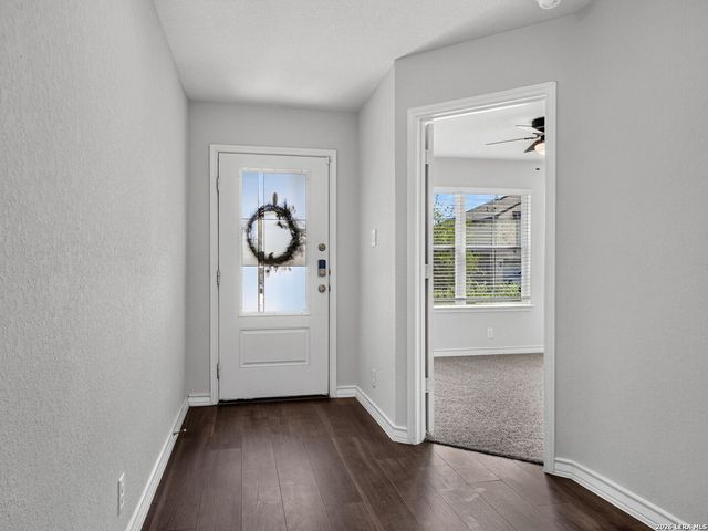 723 Overlook Rdg, Cibolo, TX 78108