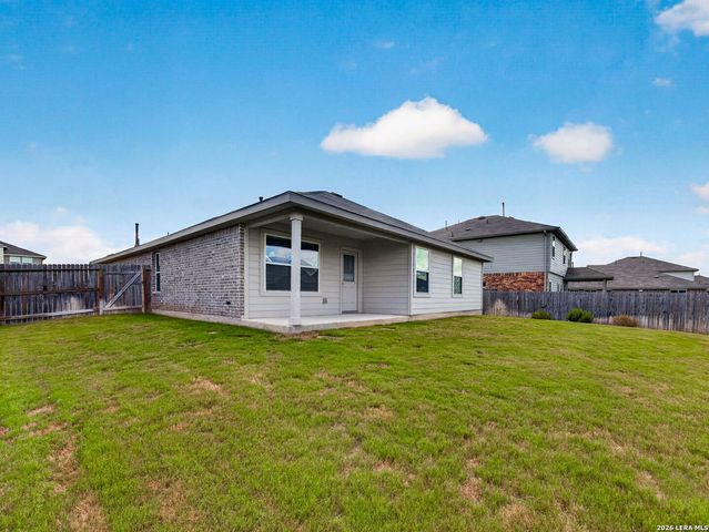 723 Overlook Rdg, Cibolo, TX 78108