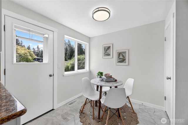 9114 207th Place SW, Edmonds, WA 98026