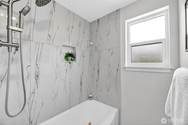 9114 207th Place SW, Edmonds, WA 98026