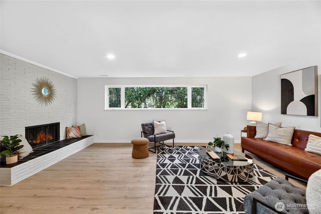 9114 207th Place SW, Edmonds, WA 98026