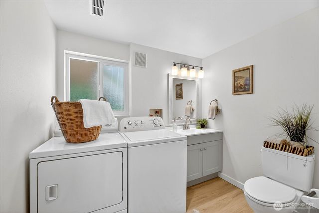 9114 207th Place SW, Edmonds, WA 98026