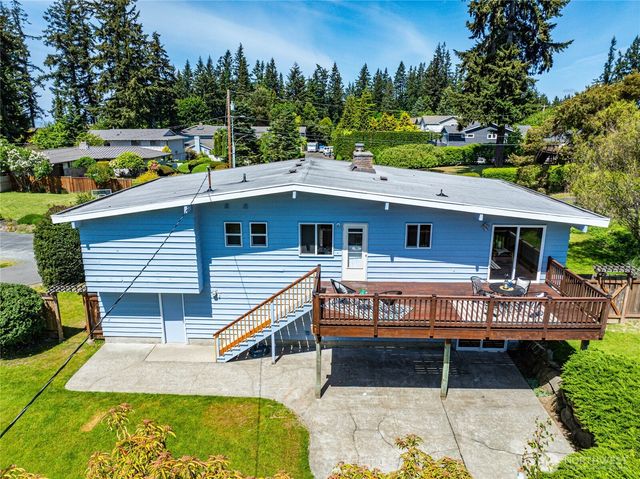 9114 207th Place SW, Edmonds, WA 98026