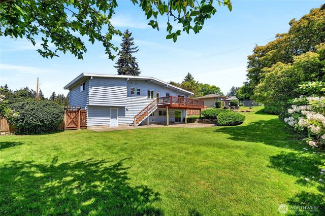 9114 207th Place SW, Edmonds, WA 98026