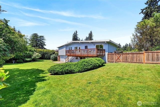 9114 207th Place SW, Edmonds, WA 98026