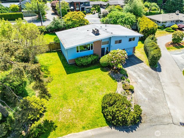9114 207th Place SW, Edmonds, WA 98026