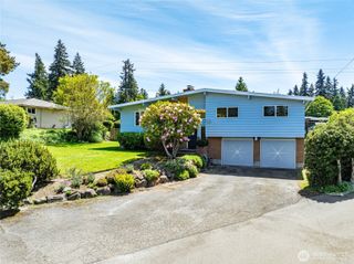 9114 207th Place SW, Edmonds, WA 98026
