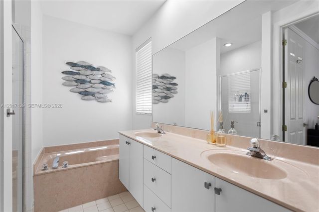 1240 Grant St, Hollywood, FL 33019