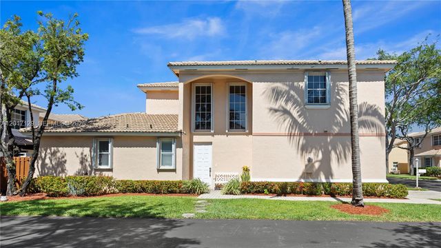 1240 Grant St, Hollywood, FL 33019