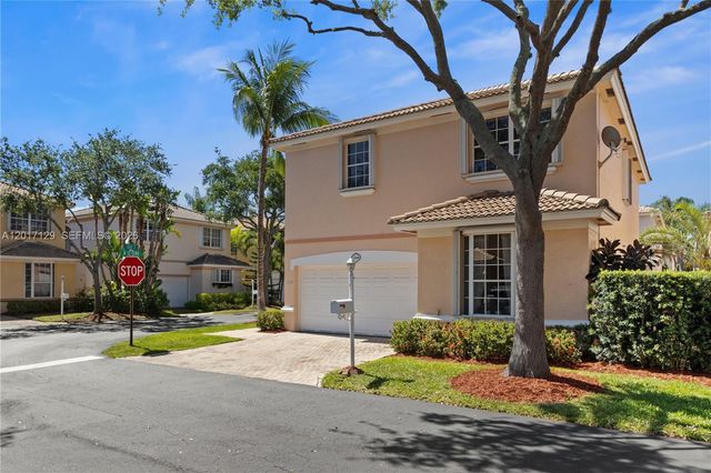 1240 Grant St, Hollywood, FL 33019