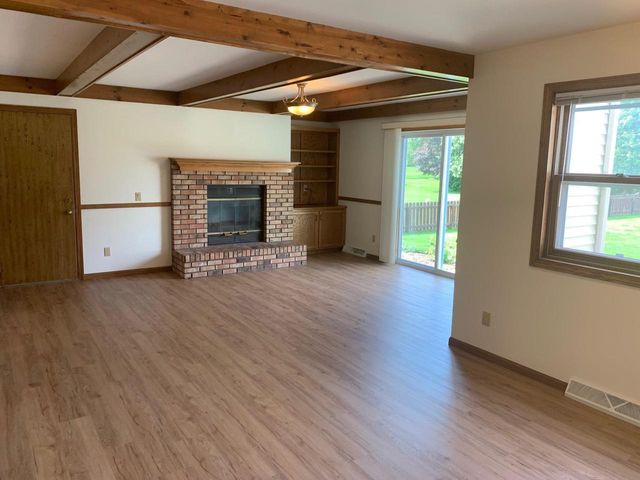 7002-7004 Longmeadow Road, Madison, WI 53717