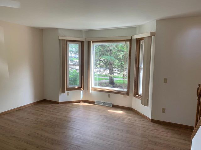 7002-7004 Longmeadow Road, Madison, WI 53717