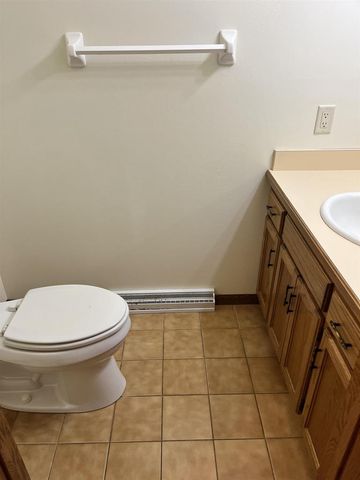7002-7004 Longmeadow Road, Madison, WI 53717