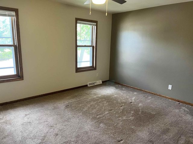 7002-7004 Longmeadow Road, Madison, WI 53717