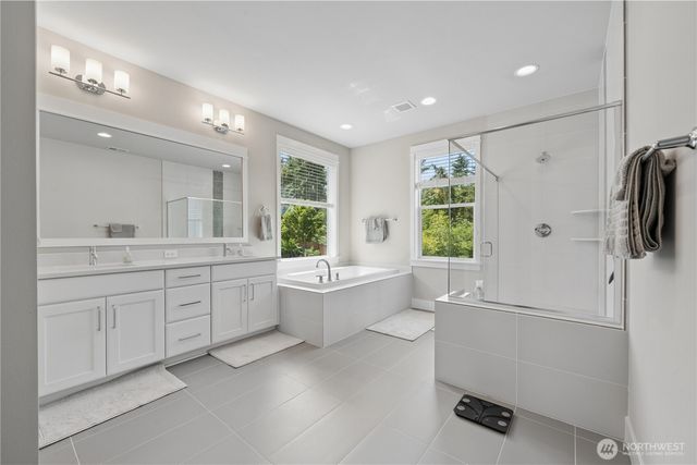 31333 43rd Place SW, Federal Way, WA 98023