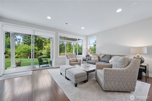 31333 43rd Place SW, Federal Way, WA 98023