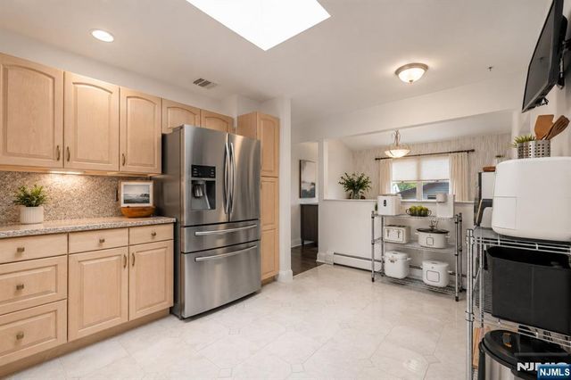 12 Chamberlain Avenue, Little Ferry, NJ 07643