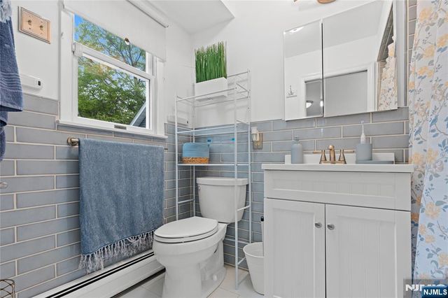 12 Chamberlain Avenue, Little Ferry, NJ 07643