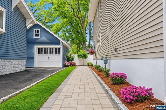 12 Chamberlain Avenue, Little Ferry, NJ 07643