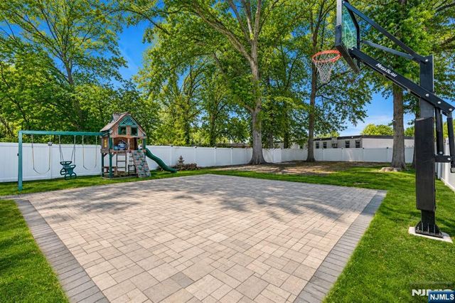 12 Chamberlain Avenue, Little Ferry, NJ 07643