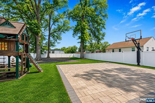 12 Chamberlain Avenue, Little Ferry, NJ 07643
