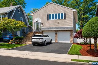 12 Chamberlain Avenue, Little Ferry, NJ 07643