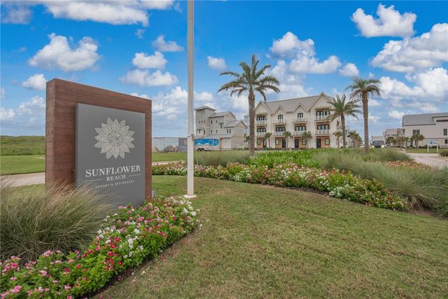 600 Center N 16, Port Aransas, TX 78373