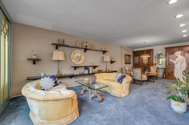 75-34 bell blvd 1c, Bayside, NY 11364